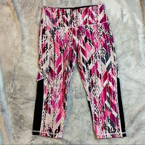 Victorias Secret knockout cropped leggings